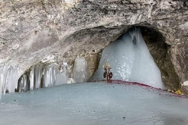 Famous Amarnath Temple – Know More About the Holy Shrine
