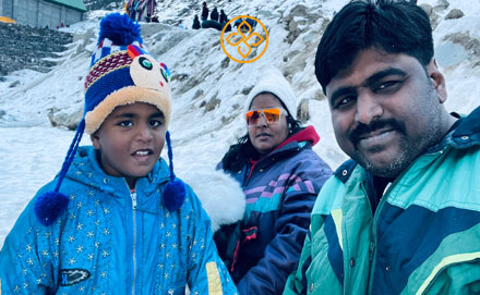 Kufri snow point near Shimla on the Manali route
