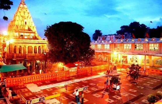 Tour Package to Indore Ujjain Mandu